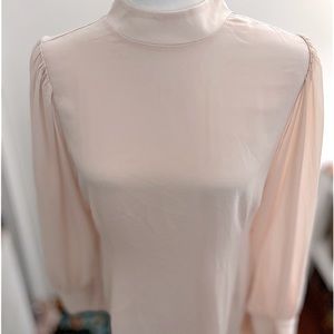 Ann Taylor Mock Turtlneck Blouse size Medium
